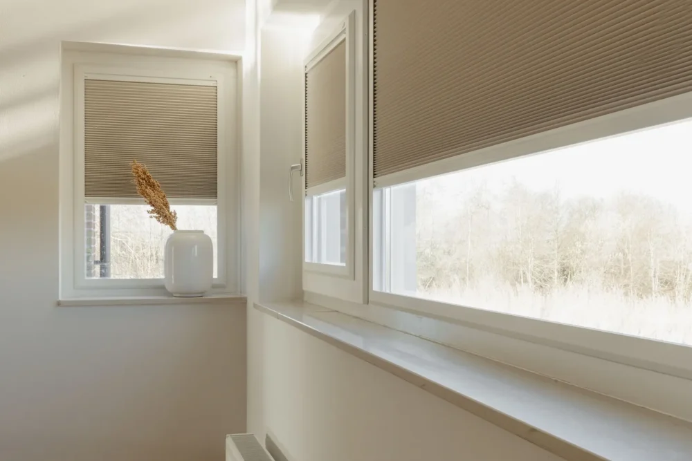 1743152144-plissegordijn-verduisterend-slaapkamer